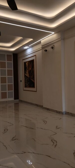 Room in 3 BHK Builder Floor at Sector 89 – for Sale