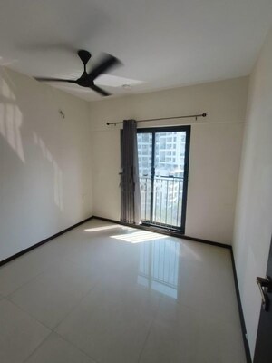 Room in 2 BHK Apartment at Malpani Vivanta, Balewadi – for Rent