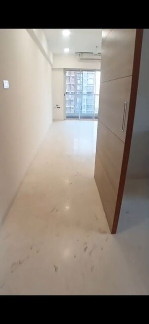2.5 BHK Apartment For Rent in Ekta Tripolis, Goregaon West