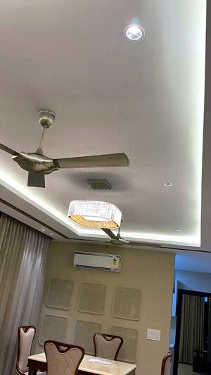 Dining Room in 3 BHK Builder Floor at Naraina – for Rent