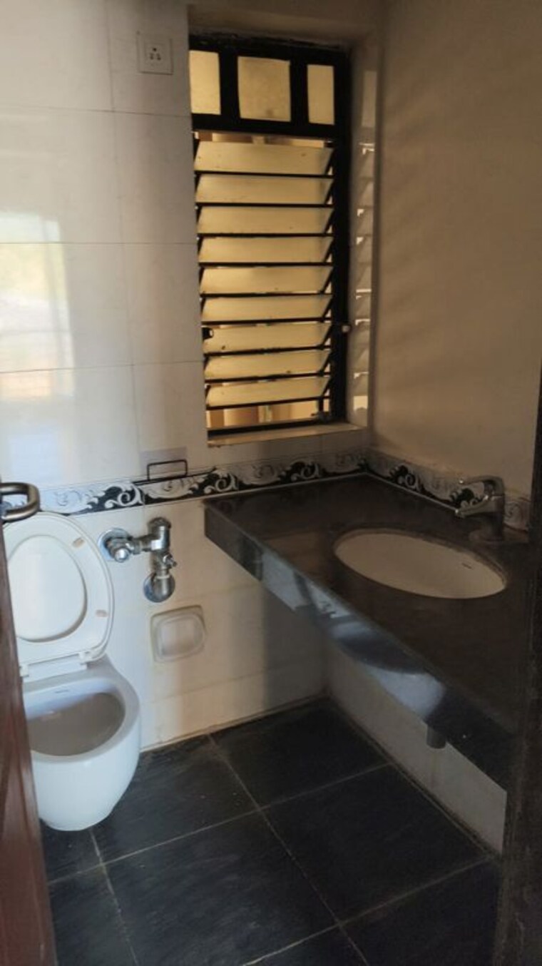 Bathroom, k-raheja-heights 1 Bedroom 435 Sq.Ft. Apartment In Malad East Mumbai 10625157