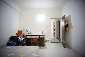 Team Area in 3 BHK Apartment at Nikol – for Sale