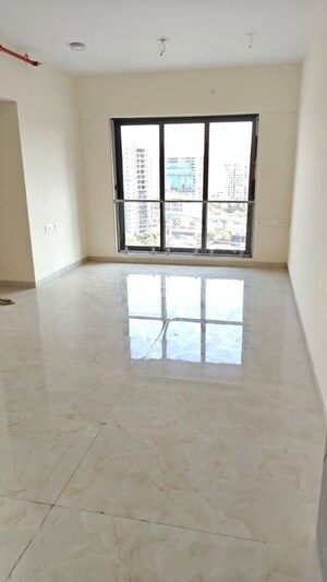 Room in 3 BHK Apartment at IM Applaud 38, Goregaon East – for Sale
