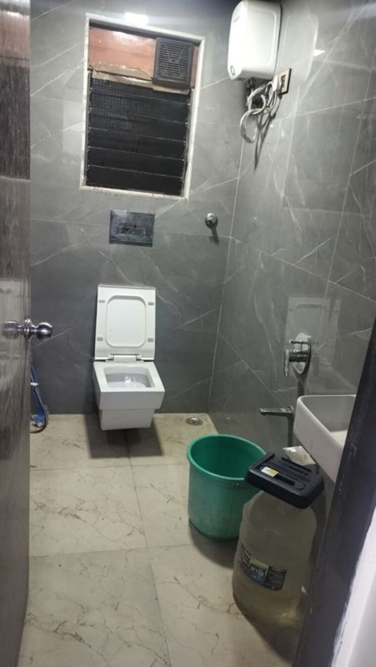Bathroom, vm-mohan-palms 2.5 Bedroom 1535 Sq.Ft. Apartment In Seawoods Navi Mumbai 10625193