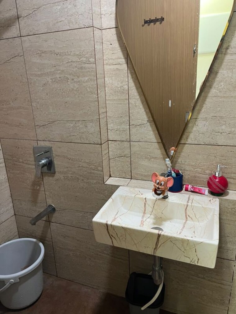 Bathroom, gurukrupa-marina-enclave 1 Bedroom 600 Sq.Ft. Apartment In Malad West Mumbai 10614105