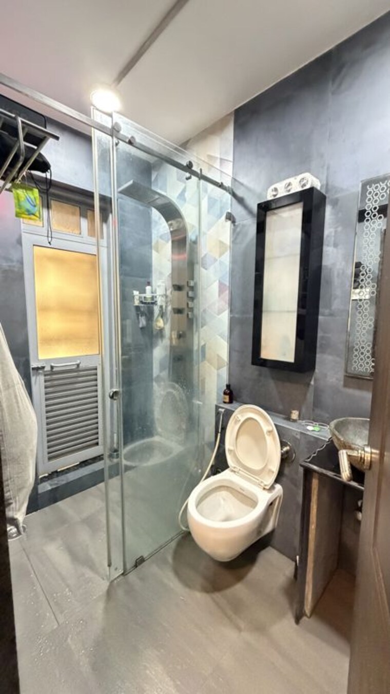 Bathroom, raheja-interface-heights 2 Bedroom 700 Sq.Ft. Apartment In Malad West Mumbai 10625162