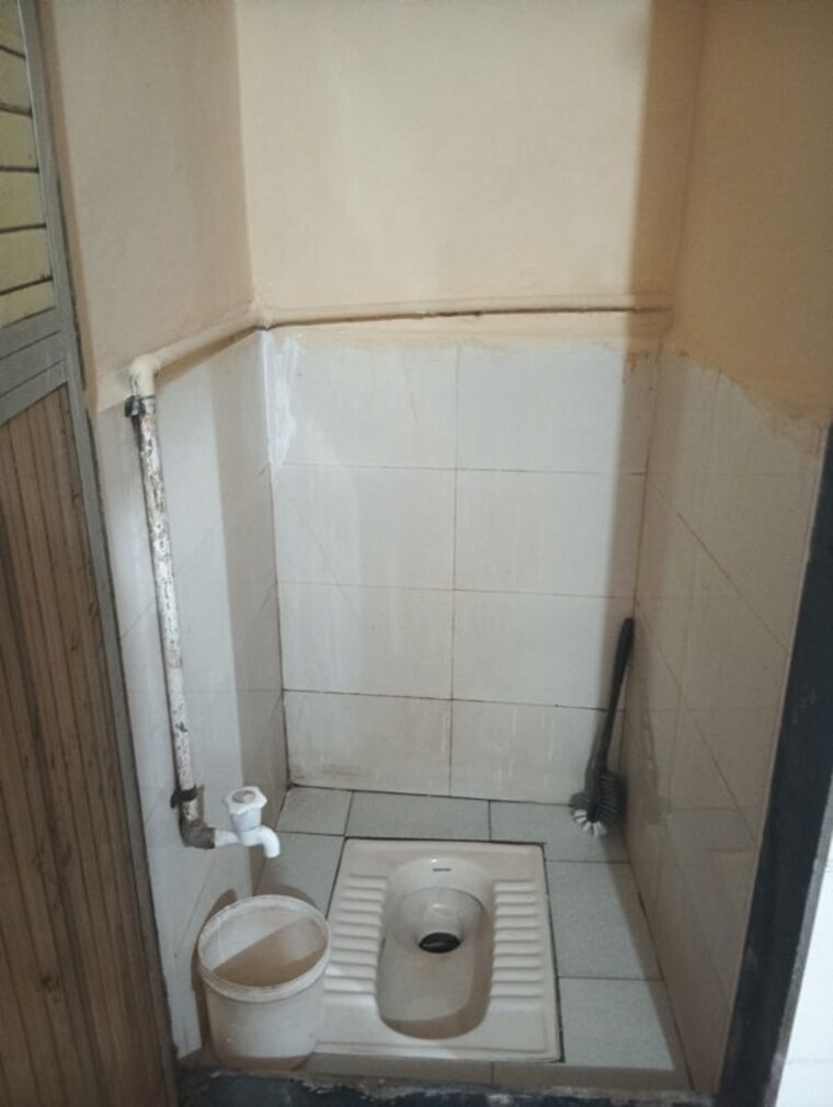 Bathroom, kisan nagar 1 RK 250 Sq.Ft. Apartment In Kisan Nagar Thane 10625219