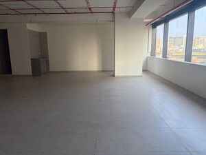 Room in  Office Space at Bhoomi 9 Business Bay, Malad West – for Sale