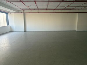 Room in  Office Space at Bhoomi 9 Business Bay, Malad West – for Sale