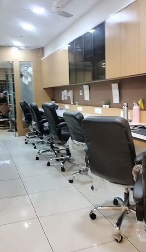  Office Space For Rent in Shyamal