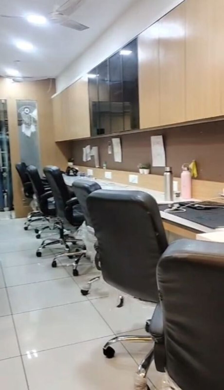 Team Area, shyamal Commercial Office Space 958 Sq.Ft. In Shyamal Ahmedabad 10625233