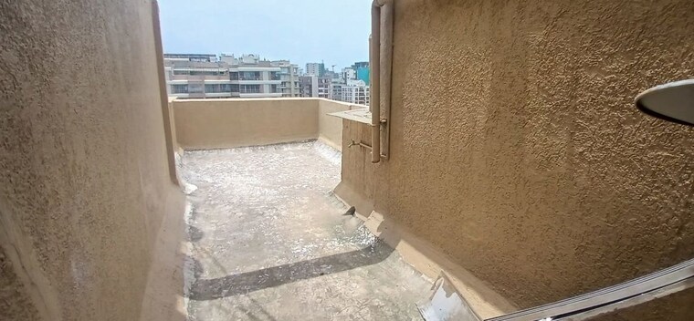 Balcony, kamala-nav-natraj 2.5 Bedroom 1500 Sq.Ft. Apartment In Santacruz West Mumbai 10625250