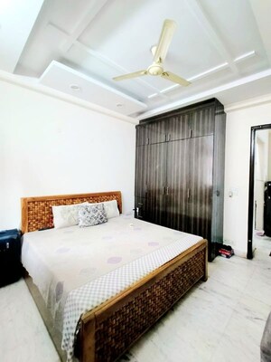 Bedroom in 3 BHK Builder Floor at Sector 51 – for Rent