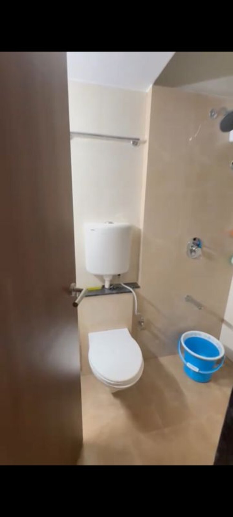 Bathroom, swastik-society-vile-parle-west 2 Bedroom 800 Sq.Ft. Apartment In Juhu Mumbai 10625290