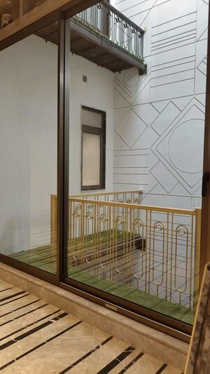 Room in 4 BHK Builder Floor at Greater Kailash – for Rent