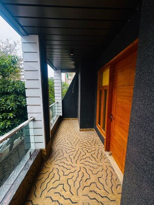 Balcony in 4 BHK Builder Floor at Green Fields Colony – for Rent