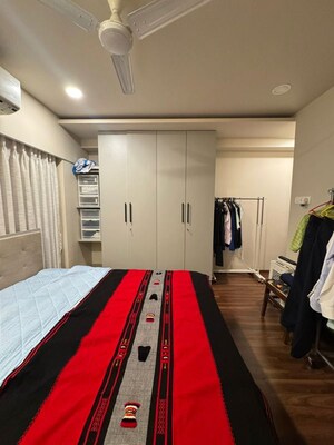 Bedroom in 3.5 BHK Apartment at Nandina Apartment, Bandra West – for Rent