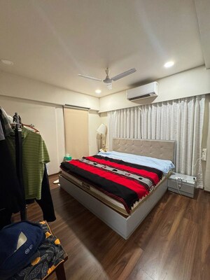 Bedroom in 3.5 BHK Apartment at Nandina Apartment, Bandra West – for Rent
