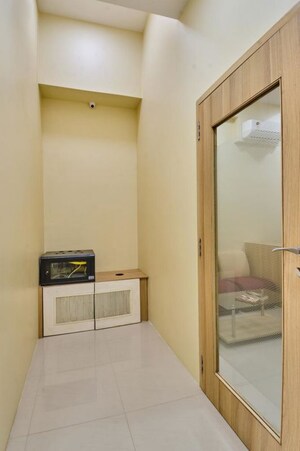 Room in  Office Space at Matoshree Quantum Tower, Malad West – for Rent
