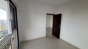 Room in 2 BHK Apartment at Dem Phoenix, Malad East – for Rent