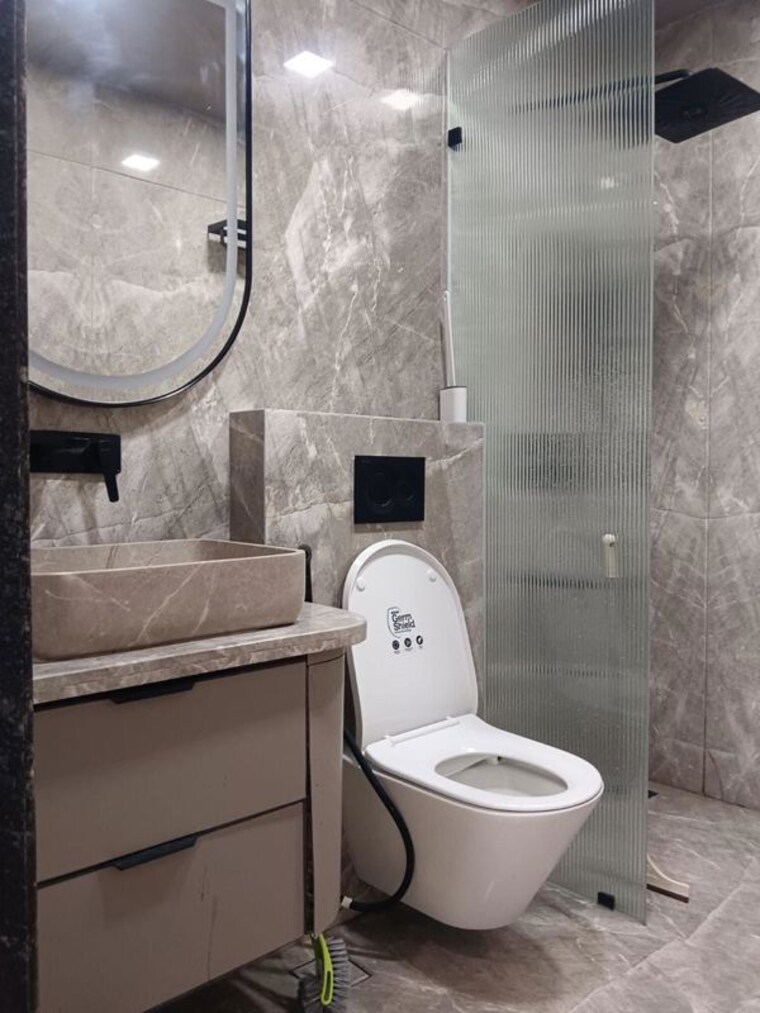 Bathroom, salarpuria-aqua-vista 3.5 Bedroom 3997 Sq.Ft. Apartment In Bannerghatta Road Bangalore 10625357
