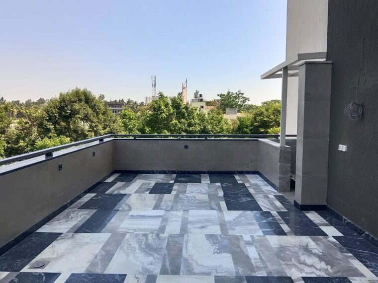 Balcony, salarpuria-aqua-vista 3.5 Bedroom 3997 Sq.Ft. Apartment In Bannerghatta Road Bangalore 10625357