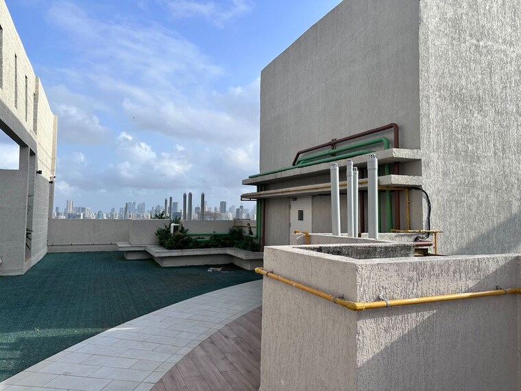 Exterior View, shapoorji-pallonji-bkc-28 2 Bedroom 750 Sq.Ft. Apartment In Bandra East Mumbai 10625411