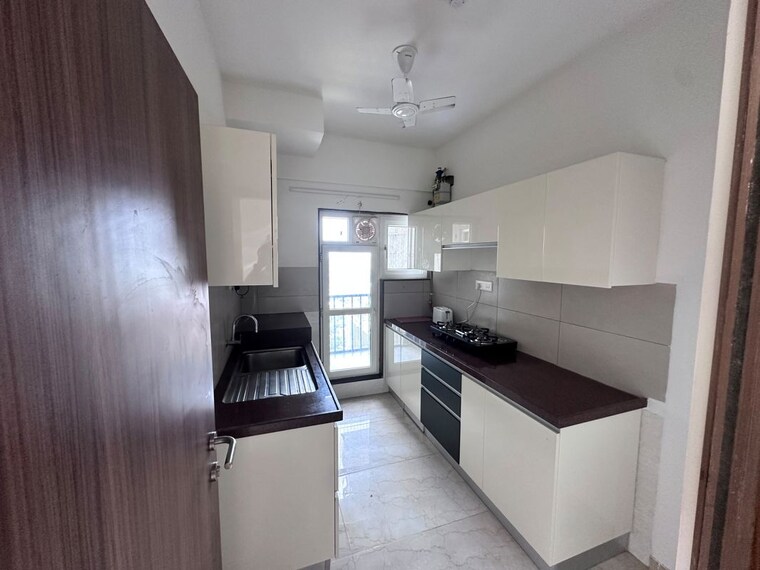 Kitchen, shapoorji-pallonji-bkc-28 2 Bedroom 750 Sq.Ft. Apartment In Bandra East Mumbai 10625411