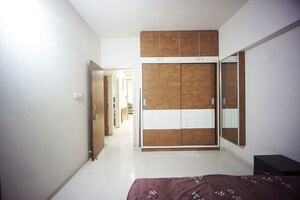 Room in 3 BHK Apartment at Gota – for Sale