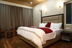 Bedroom in 6+ BHK Villa at Mussoorie – for Sale