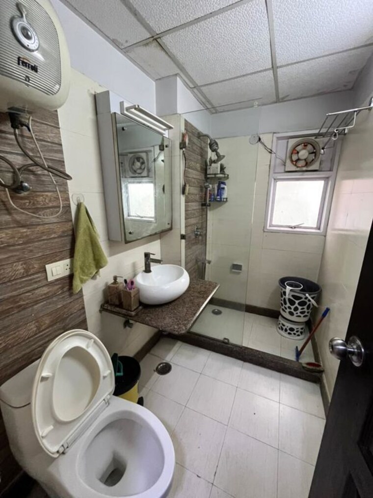 Bathroom, exotica-fresco 4 Bedroom 2275 Sq.Ft. Apartment In Sector 137 Noida 10419814
