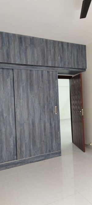 Furnished Amenities in 2 BHK Apartment at Halasuru – for Rent