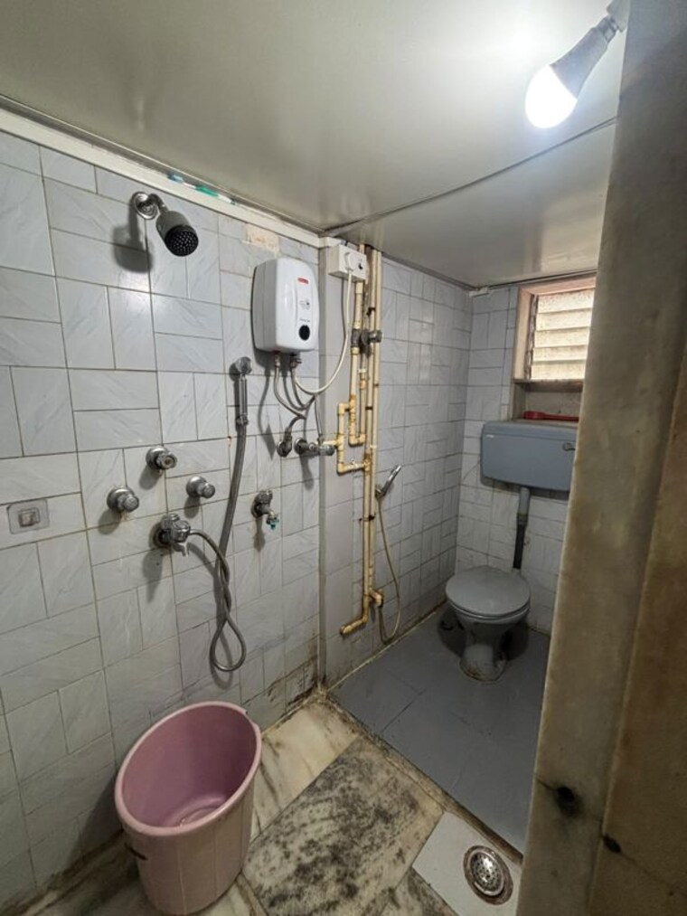 Bathroom, shree-lakshmi-chs 1 RK 250 Sq.Ft. Apartment In Lower Parel Mumbai 10625462