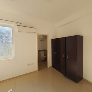 Room in 3 BHK Apartment at Emaar Emerald Floors, Sector 65 – for Rent
