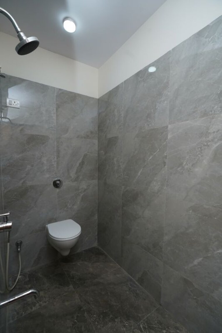 Bathroom, abrol-signature 2 Bedroom 659 Sq.Ft. Apartment In Malad West Mumbai 10625487
