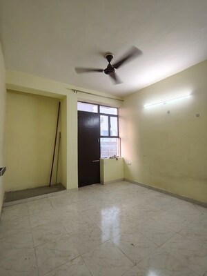 Room in 1 BHK Apartment at Omaxe GH6 EWS and LIG, Sarsawan – for Rent