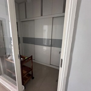 Bathroom in 3 BHK Apartment at Emaar Emerald Estate, Sector 65 – for Rent