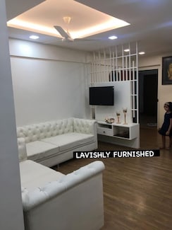 2 BHK + Store Room Apartment For Rent in Sheth Konark Splendour