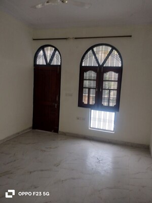 Room in 2 BHK Builder Floor at Vikrant Khand – for Rent