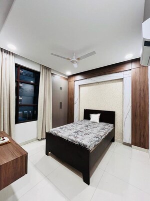 3 BHK Builder Floor For Sale in Sector 64