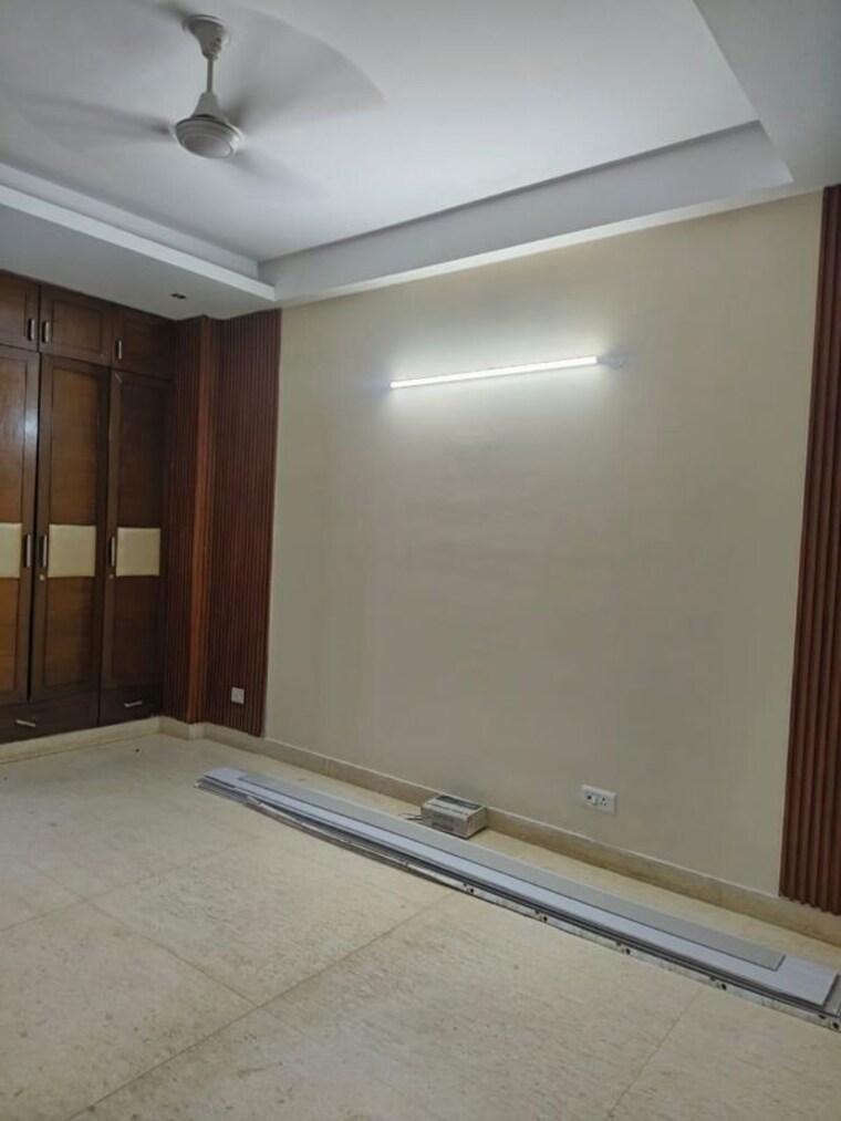 Room, sector 22 3 Bedroom 1600 Sq.Ft. Builder Floor In Sector 22 Gurgaon 10625598