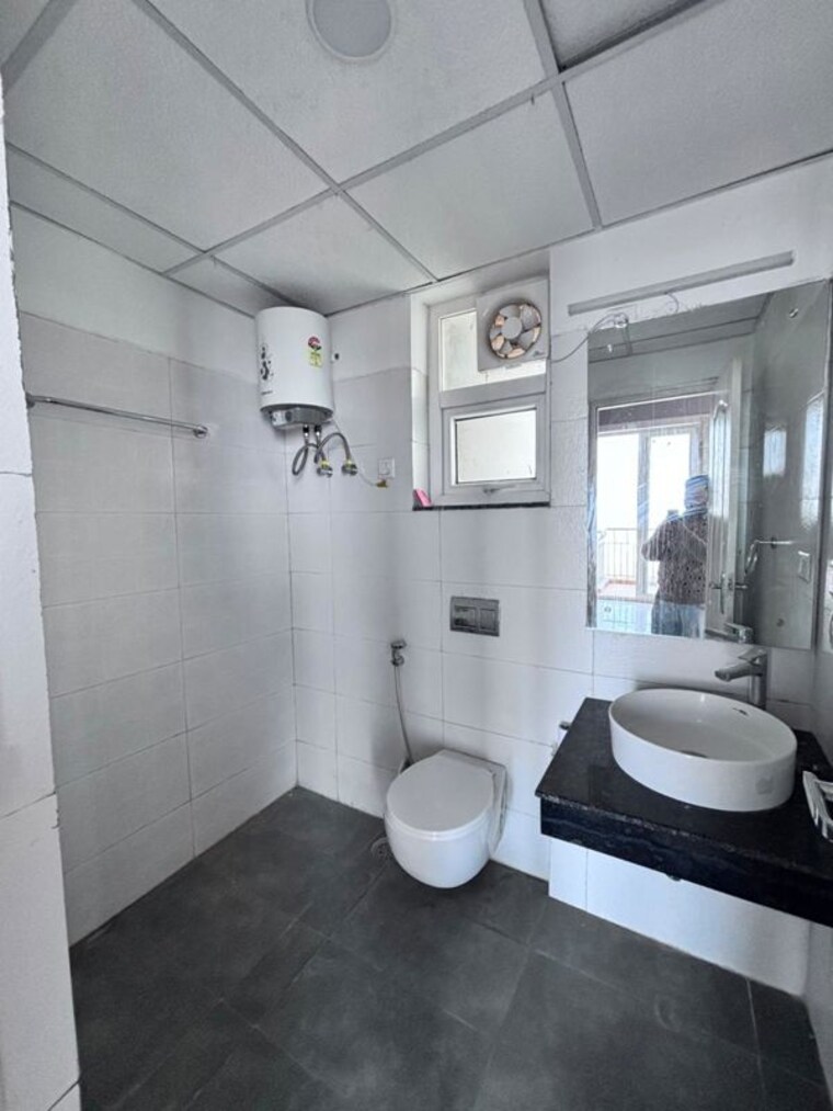 Bathroom, supertech-hues 2 Bedroom 1180 Sq.Ft. Apartment In Sector 68 Gurgaon 10625604
