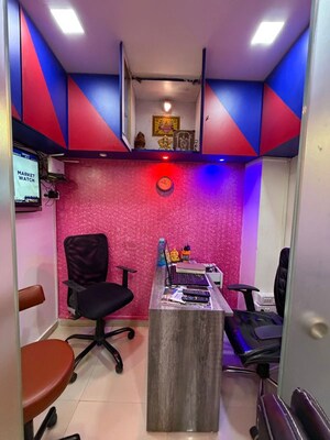 Furnished Amenities in  Office Space at Rustomjee Eaze Zone Mall, Malad West – for Rent