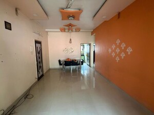 Room in 2 BHK Apartment at Aditya Towers Lulla Nagar, Lulla Nagar – for Rent