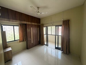 Room in 2 BHK Apartment at Aditya Towers Lulla Nagar, Lulla Nagar – for Rent
