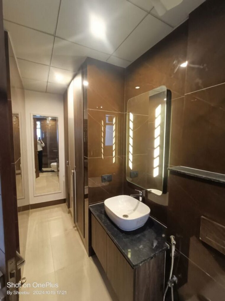 Bathroom, cs-roseate-63 3 Bedroom 1650 Sq.Ft. Apartment In Sector 63a Gurgaon 10625630