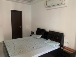 3 BHK + Prayer Room,Study Room,Store Room Builder Floor For Rent in Sector 21