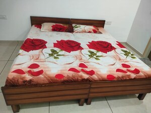 Bedroom in 3 BHK Apartment at Vip Road – for Rent