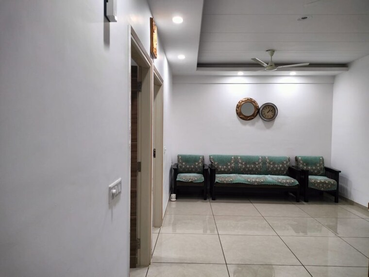 undefined, vip road 3 Bedroom 1850 Sq.Ft. Apartment In Vip Road Zirakpur 10625647