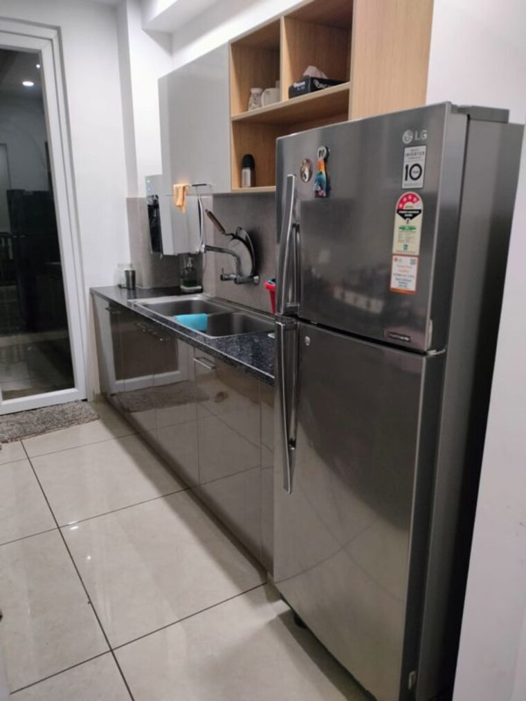 Kitchen, vip road 3 Bedroom 1850 Sq.Ft. Apartment In Vip Road Zirakpur 10625647